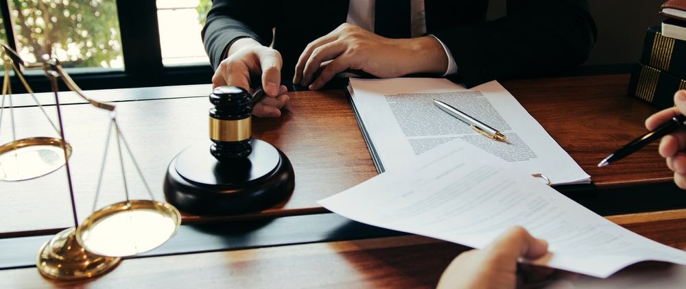What to expect during initial criminal case consultation with a lawyer